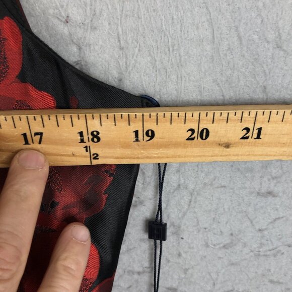 Tommy Hilfiger Dress Women 12 Red Black Jacquard Dark Floral Shiny Event NEW - Picture 5 of 16